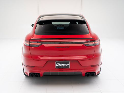 Certified 2023 Porsche Cayenne GTS AWD/4WD image 10