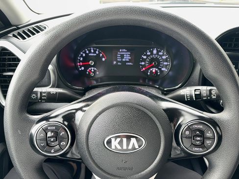Used 2020 Kia Soul S image 23