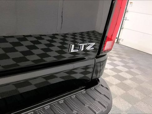 Used 2024 Chevrolet Silverado 3500 LTZ w/ LTZ Premium Package AWD/4WD image 9