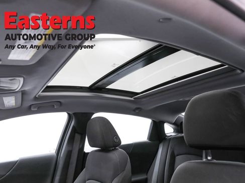 Used 2023 Chevrolet Malibu LT image 34