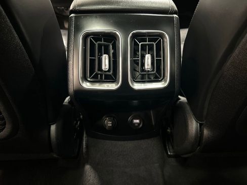 Used 2023 Kia Sorento S w/ Panoramic Sunroof Package AWD/4WD image 29
