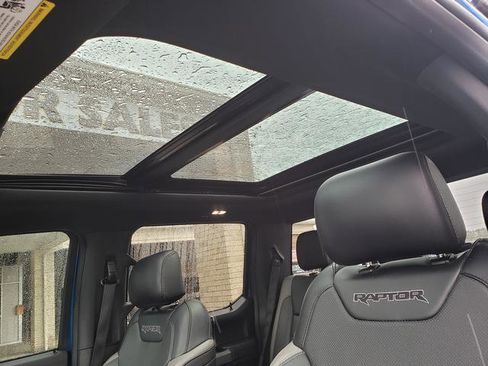 Used 2017 Ford F150 Raptor w/ Equipment Group 802A Luxury image 12