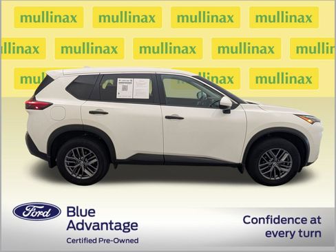 Used 2021 Nissan Rogue S AWD/4WD image 2