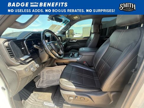 Used 2024 Chevrolet Silverado 2500 High Country w/ Technology Package AWD/4WD image 11