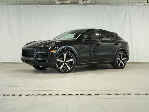 New 2026 Porsche Cayenne Coupe AWD/4WD image 1