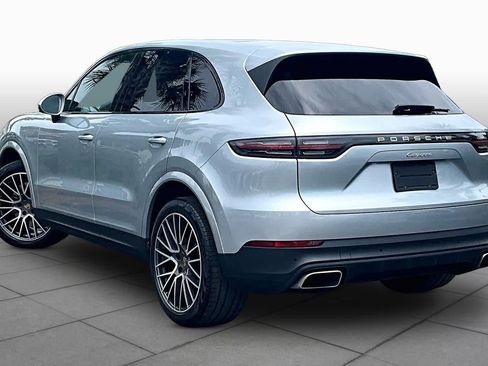 Used 2021 Porsche Cayenne AWD/4WD image 19
