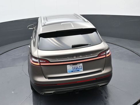 Used 2021 Lincoln Nautilus Reserve w/ Class II Trailer Tow Package image 34