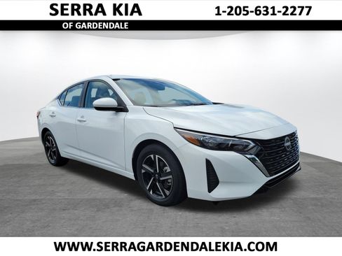 Used 2025 Nissan Sentra SV FWD image 1
