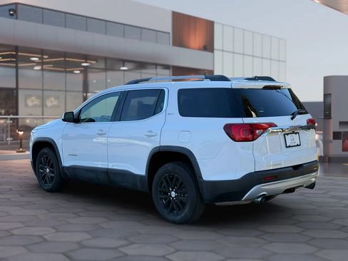 Used 2018 GMC Acadia SLT FWD image 4