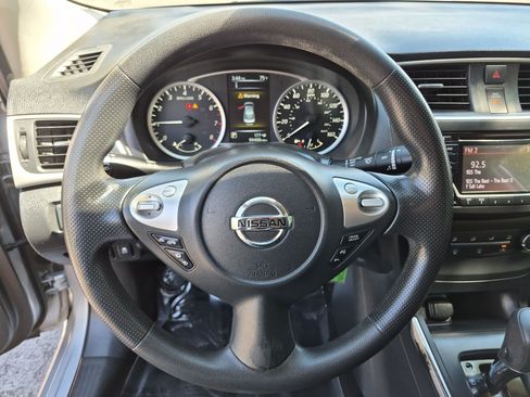Used 2018 Nissan Sentra S FWD image 15