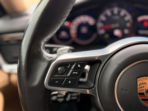 Used 2018 Porsche Panamera image 47