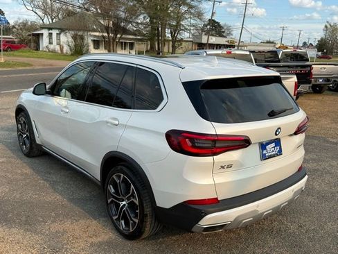 Used 2022 BMW X5 sDrive40i w/ Premium Package RWD image 4