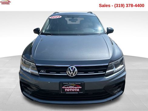 Used 2021 Volkswagen Tiguan SE R-Line AWD/4WD image 9
