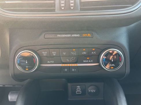 Used 2025 Ford Escape Active AWD/4WD image 29
