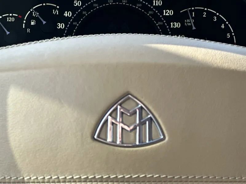 Used 2006 Maybach 57 RWD image 13