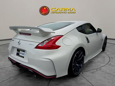Used 2016 Nissan 370Z NISMO image 5