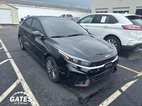 Used 2022 Kia Forte GT-Line w/ GT-Line Technology Package FWD image 3