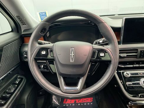 Used 2022 Lincoln Corsair Reserve w/ Elements Package AWD/4WD image 16