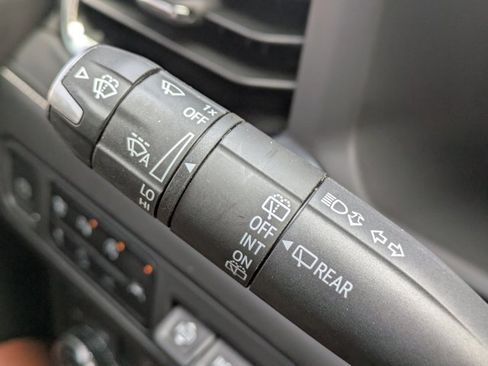 Used 2024 GMC Yukon Denali Ultimate image 29