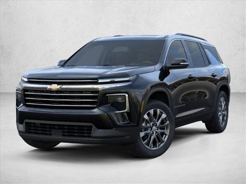 New 2026 Chevrolet Traverse LT w/ Sun and Wheel Package FWD image 8
