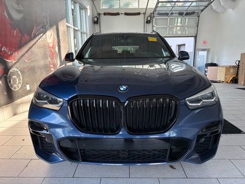 Used 2022 BMW X5 xDrive40i w/ M Sport Package AWD/4WD image 6