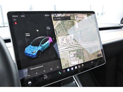 Used 2020 Tesla Model Y Long Range AWD/4WD image 24