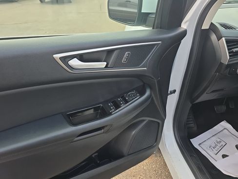 Used 2020 Ford Edge SEL AWD/4WD image 11