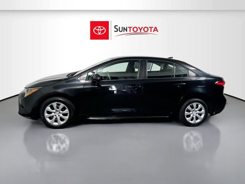 Used 2022 Toyota Corolla LE image 7
