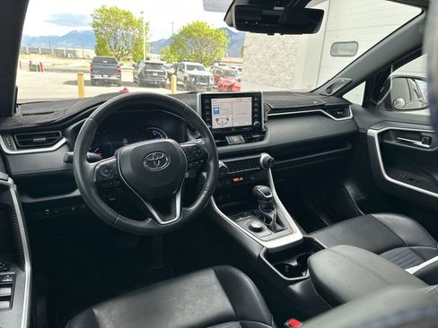 Used 2021 Toyota RAV4 XSE image 9