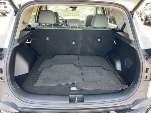 Certified 2025 Kia Seltos SX w/ SX Sunroof Package image 18