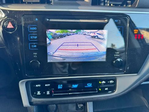Used 2019 Toyota Corolla LE FWD image 14