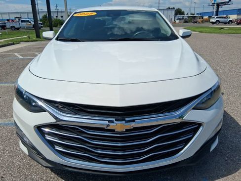 Used 2025 Chevrolet Malibu LT FWD image 8
