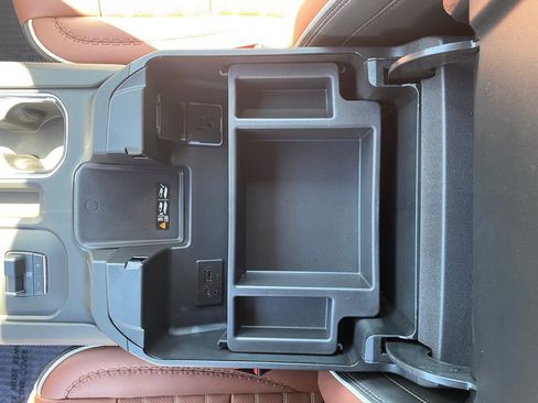 New 2025 GMC Sierra 2500 Denali Ultimate image 24