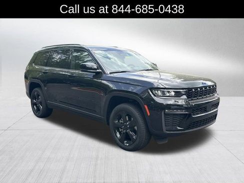 New 2026 Jeep Grand Cherokee L Limited RWD image 3