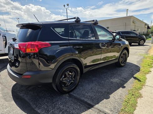 Used 2013 Toyota RAV4 LE AWD/4WD image 5
