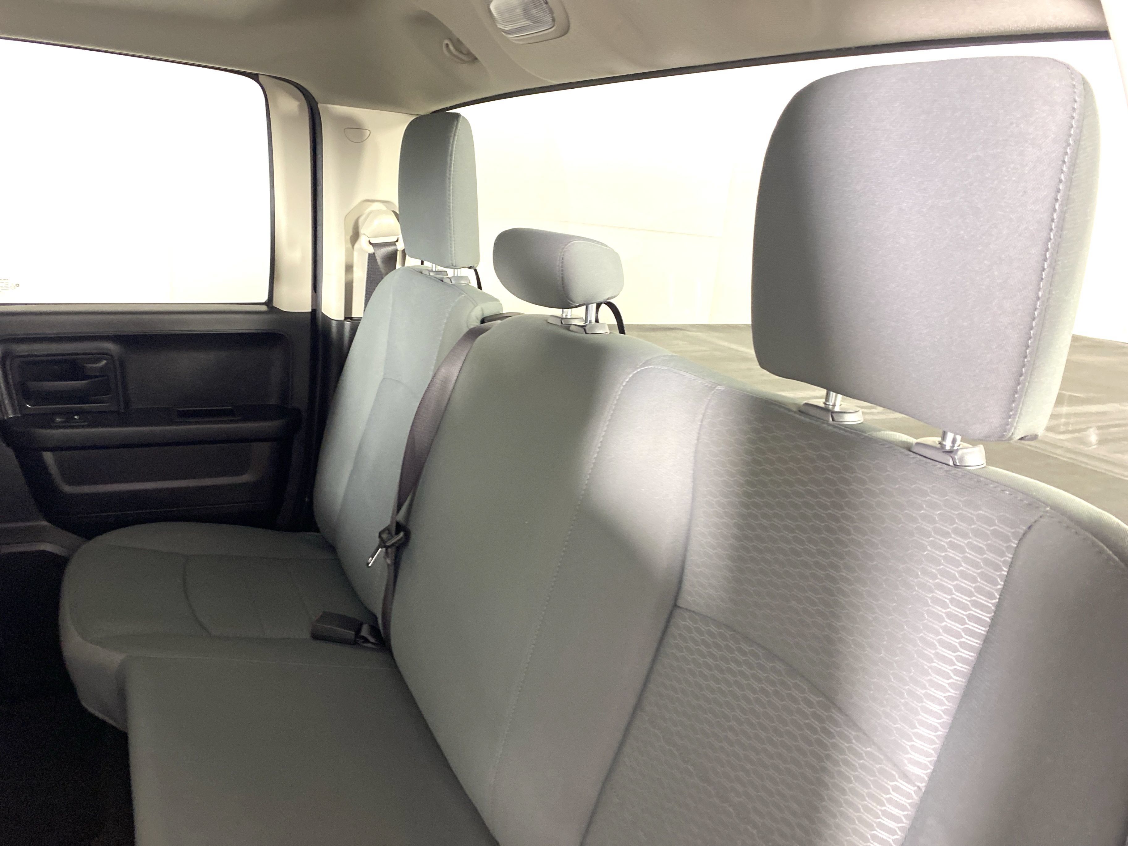 Used 2019 RAM 1500 Express w/ Express Value Package AWD/4WD image 27