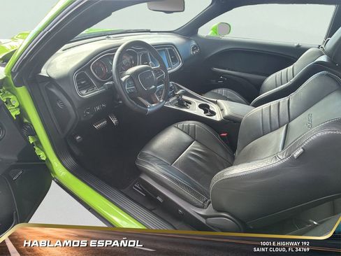 Used 2015 Dodge Challenger SRT Hellcat image 19