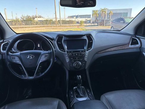 Used 2017 Hyundai Santa Fe Limited image 15