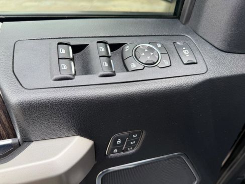 Used 2021 Ford F250 Lariat AWD/4WD image 17