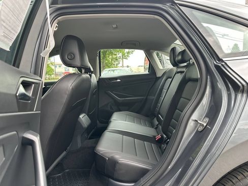 Certified 2023 Volkswagen Jetta SE FWD image 18