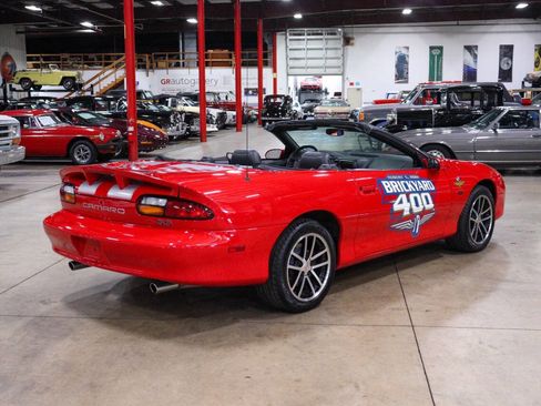 Used 2002 Chevrolet Camaro Z28 w/ SS Performance/Appearance Pkg image 7