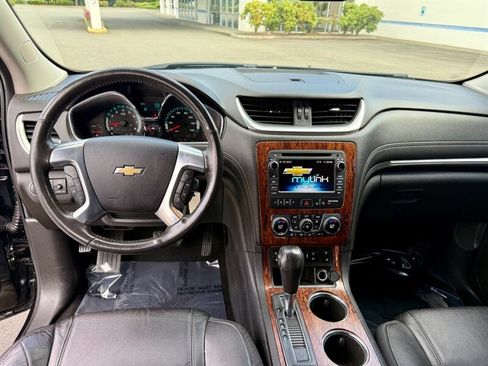 Used 2014 Chevrolet Traverse LTZ AWD/4WD image 9
