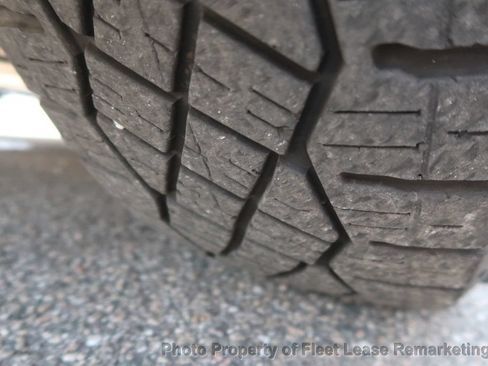 Used 2024 Tesla Cybertruck AWD Crew Cab image 38