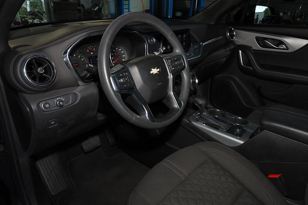 Used 2022 Chevrolet Blazer LT FWD image 20