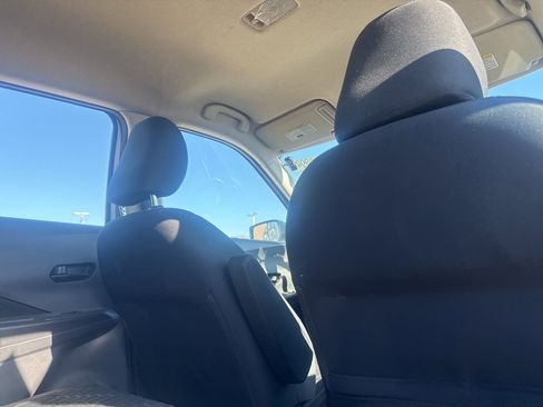 Used 2022 Nissan Kicks S image 27