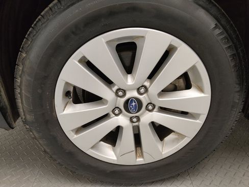 Used 2018 Subaru Outback 2.5i Premium image 31