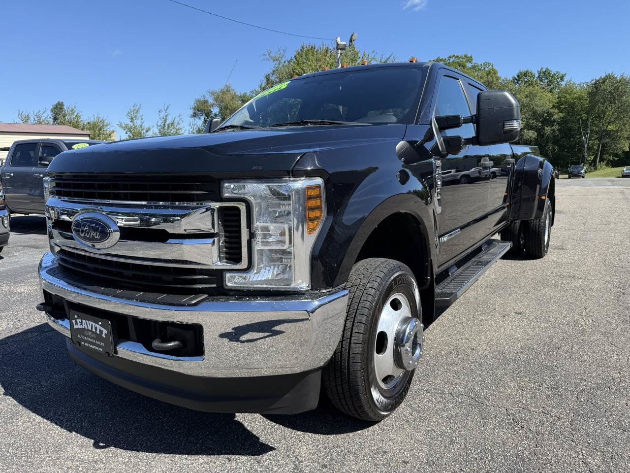 Used 2019 Ford F350 XL w/ STX Appearance Package AWD/4WD image 2