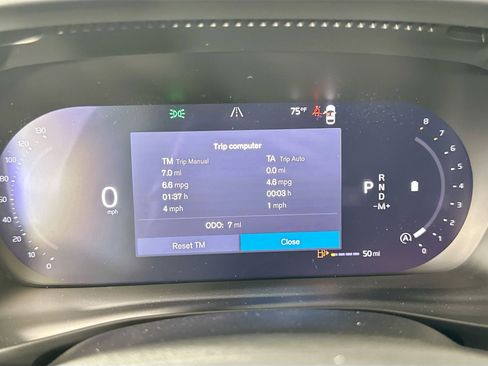 New 2026 Volvo XC40 B5 Plus w/ Protection Package Premier image 11