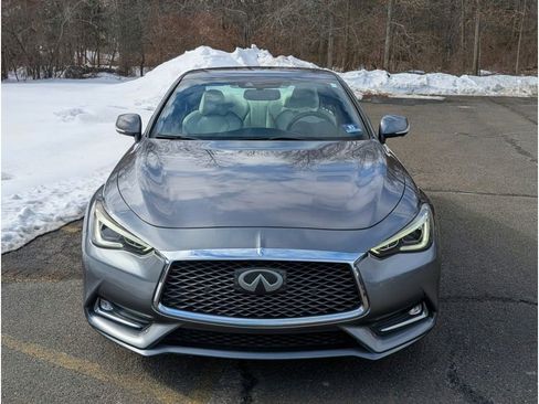 Used 2017 INFINITI Q60 w/ Premium Plus Package 2.0T image 2