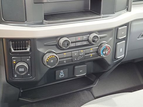 New 2026 Ford F250 XL w/ STX Appearance Package AWD/4WD image 16